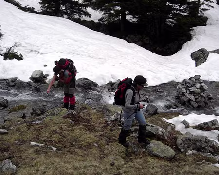 027 Pourquoi se rince t-elle dans l 'eau glacée derrière...(CC)