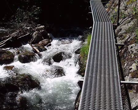 12 Le chemin se perd.