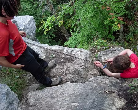 09 Ils ont déménagé le cimetière, mais on a quand même trouvé le chemin!