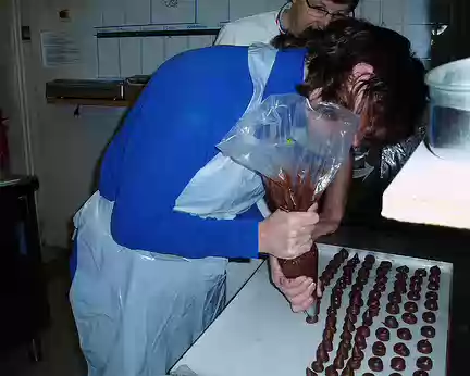 25 Création des truffes avec la ganache.