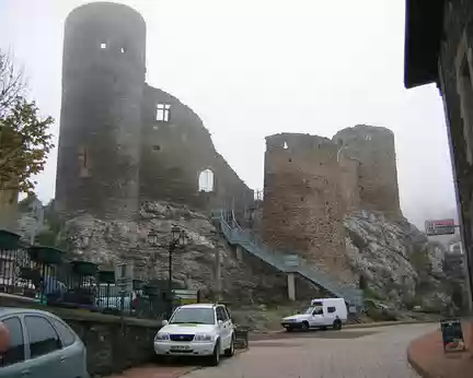 02 Le Château-Fort de Rochetaillée