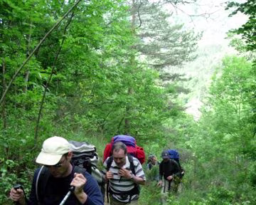 13 VENDREDI: Si! J'vous dis c'est par là, faut refaire le chemin c'est tout!