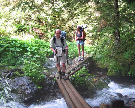 18 Une passerelle glissante