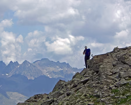 045 Au bout de la crête