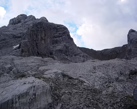 24 La pointe Perçée et le Col des Verts