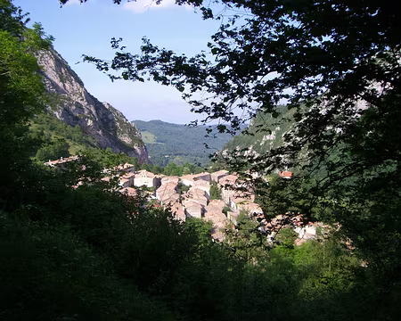 P6080044b village de Montsegur
