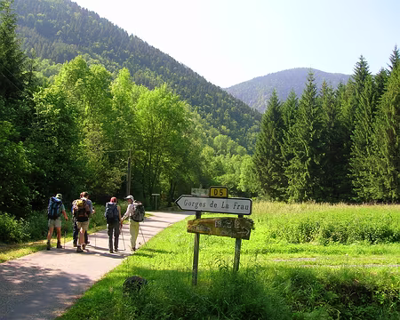 P6090059b L'entrée des fameuses gorges de la Frau