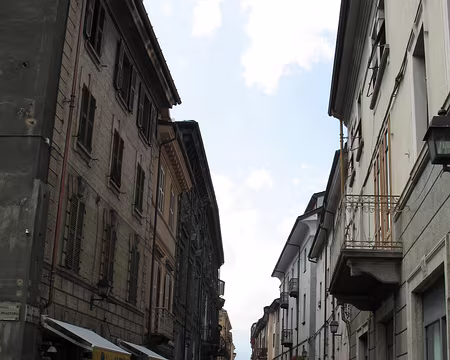 IMG_0407 Aoste -Rue commerçante-