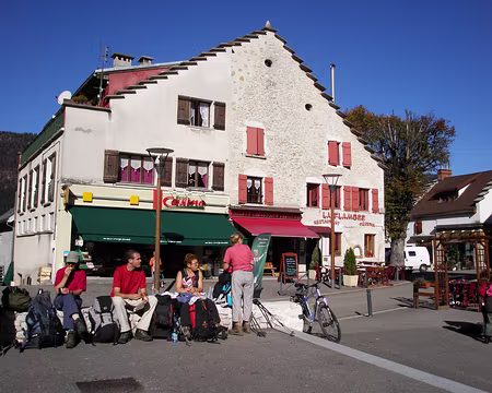 PA140034 et les randonneurs d'Autrans