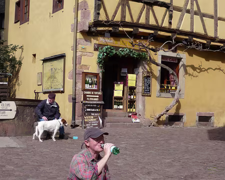 Alsace 047 Un résistant qui boit de l'eau ! Un provocateur même.
