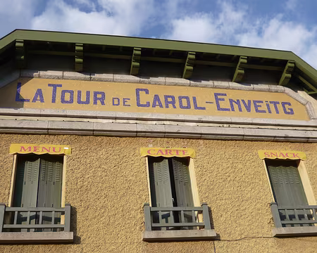 001 Plus de buffet à la gare de La Tour de Carol ...