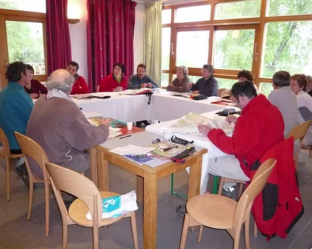 Prapoutel 002 Des organisateurs studieux.