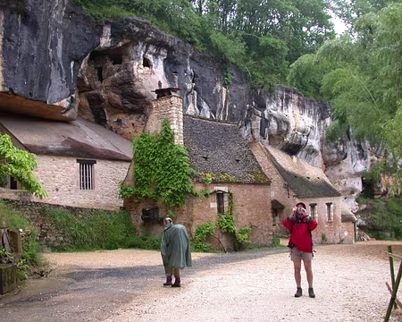 046 Lundi : les grottes du sorcier à St Cirq