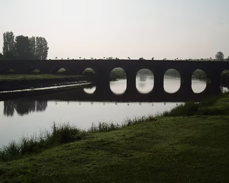 50 Après un court transfert à Pontaubault : le pont routier...