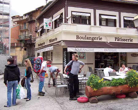 001 Nous n'étions que 4, et certains auraient bien invité quelques demoiselles, rencontrées à Saint Martin de Vésubie, à nous suivre !
