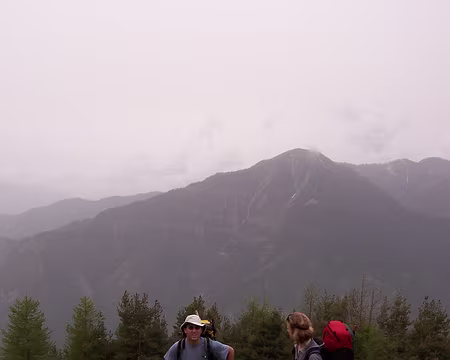 005 Le ciel était bien couvert, mais il ne pleuvra pas ce jour-là.