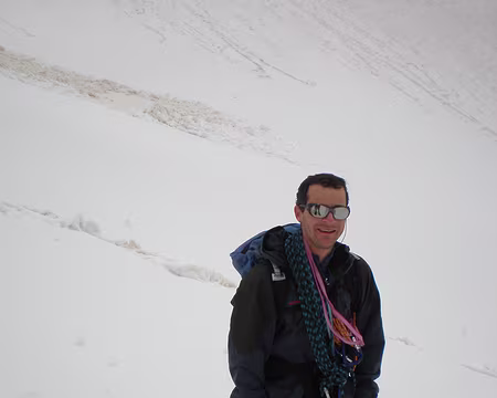 058b Piolet, crampons, corde, ... : c'est bien du niveau 4.