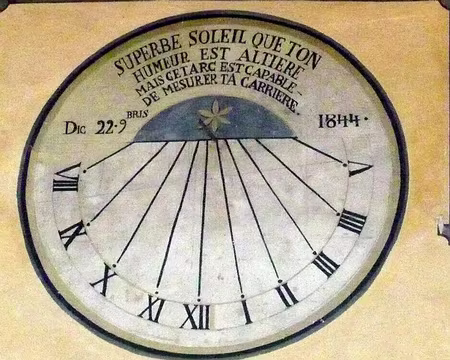 042 10_07 04 St Dalmas 03 cadran quelle heure est-il au fait?