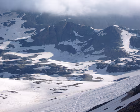 S1032223 de ce coté le ciel est bas...