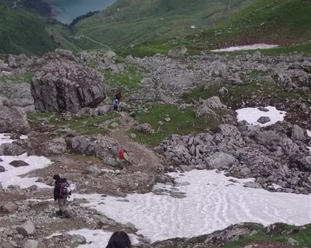 18 Descente dans la vallée du Coin