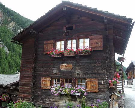 Pays Valaisans 078 Zinal.