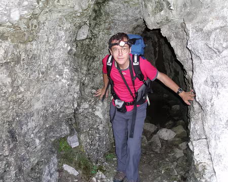 P8170080z601 Sortie d'un petit tunnel