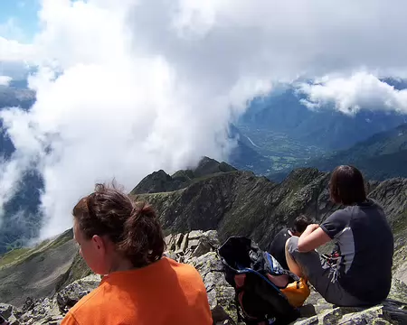 075 Au sommet du Rissiou, vue sur la vallée de la Romanche.