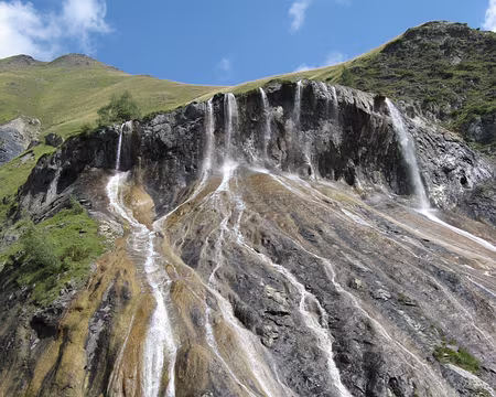 0123 Fontaine pétrifiante