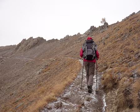 AlpesProvencales 152 Il faut passer le col de l'Encombrette avant la neige.