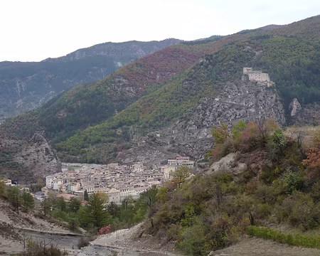 AlpesProvencales 308 Retour sur Entrevaux par le PR.