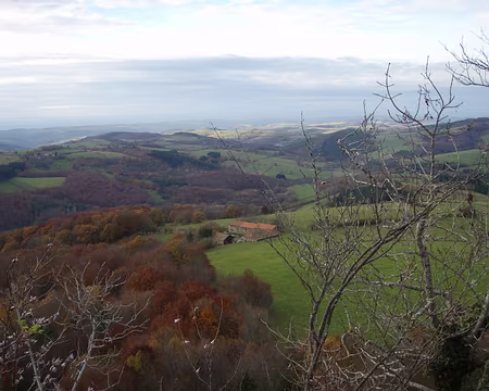 044 L'Auvergne et le Bourbonnais à nos pieds