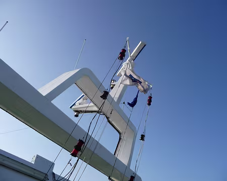 000 Pour qu’il y ait périple…