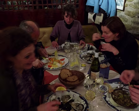 068 Vin blanc, coquillages et poissons fumés…