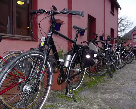 071 On délaissera les bicyclettes