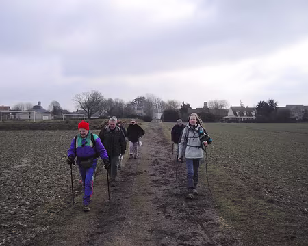 017 Les sans bâtons n'ont pas priorité :-)