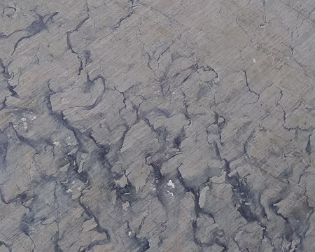 24 Marbre, dans l'ancienne carrière d'Estours.