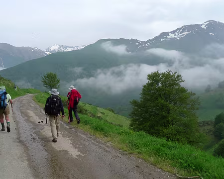 38 Les nuages montent...