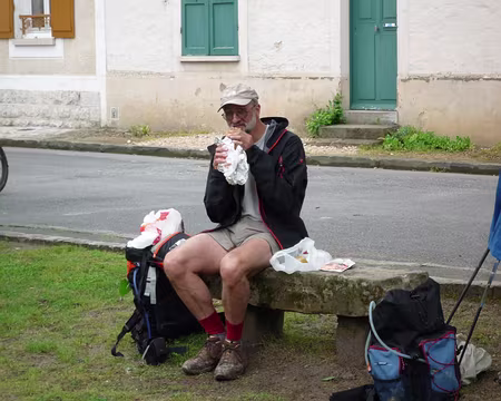 104 Bah oui, t’es tout seul alors évite le reblochon la prochaine fois ;-))