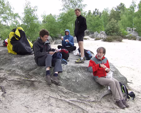 20 Et les pieds sur la table alors ….. ya plus d’respect ma pôv dame !!!