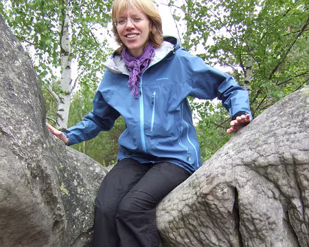 30 La blonde et sa notion de l’escalade !!!