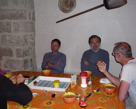 68 Dimanche matin : les frères Bogdanoff se réveillent doucement ….