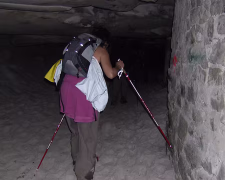 92 Si si, sans le flash, c’est tout sombre, la preuve, Isa tatonne !