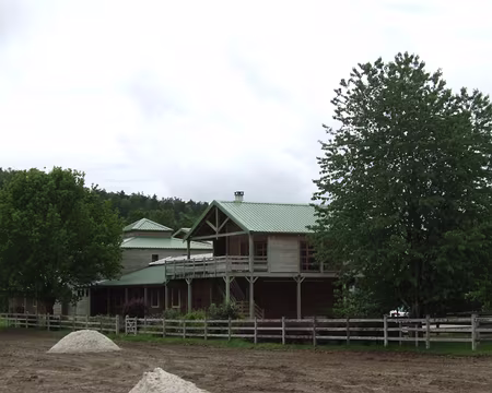 98 L’avantage de la MN, on va vite et loin …. pas mal ce ranch canadien tout de même !!!