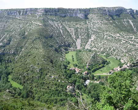 PXL026 Le cirque de Navacelles formé par un méandre recoupé de la Vis il y a 6 000 ans.