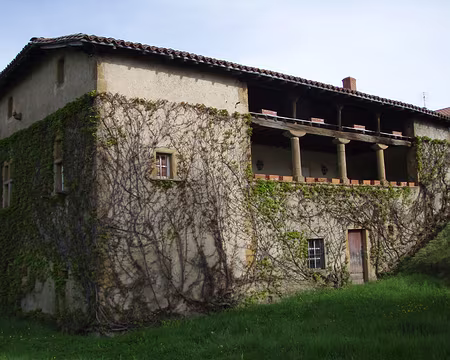 012 Ferme typique à Affoux
