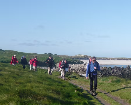 PXL001 le ciel est clair, les criques sont désertes.
