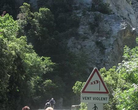 gorges de Galamus début des gorges de Galamus