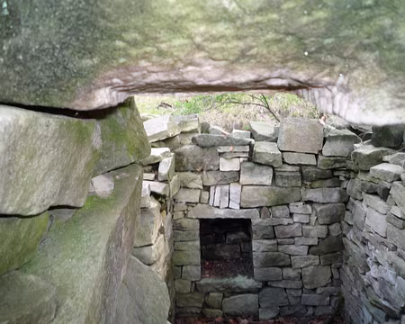 PXL046 Photographie de la cheminée, par la fenêtre ... vous me suivez ???