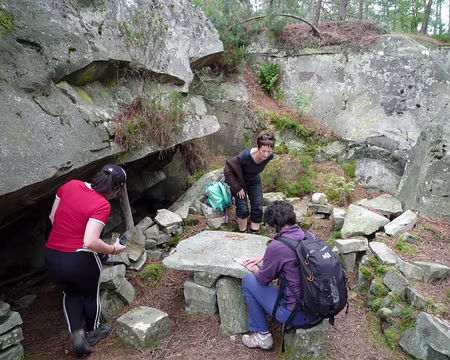 PXL108 Dernier abri tout petit petit, je ne m'y risque pas, l'extérieur étant très plaisant