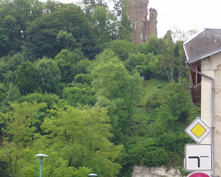P1000782 La tour en ruine de Freteval.